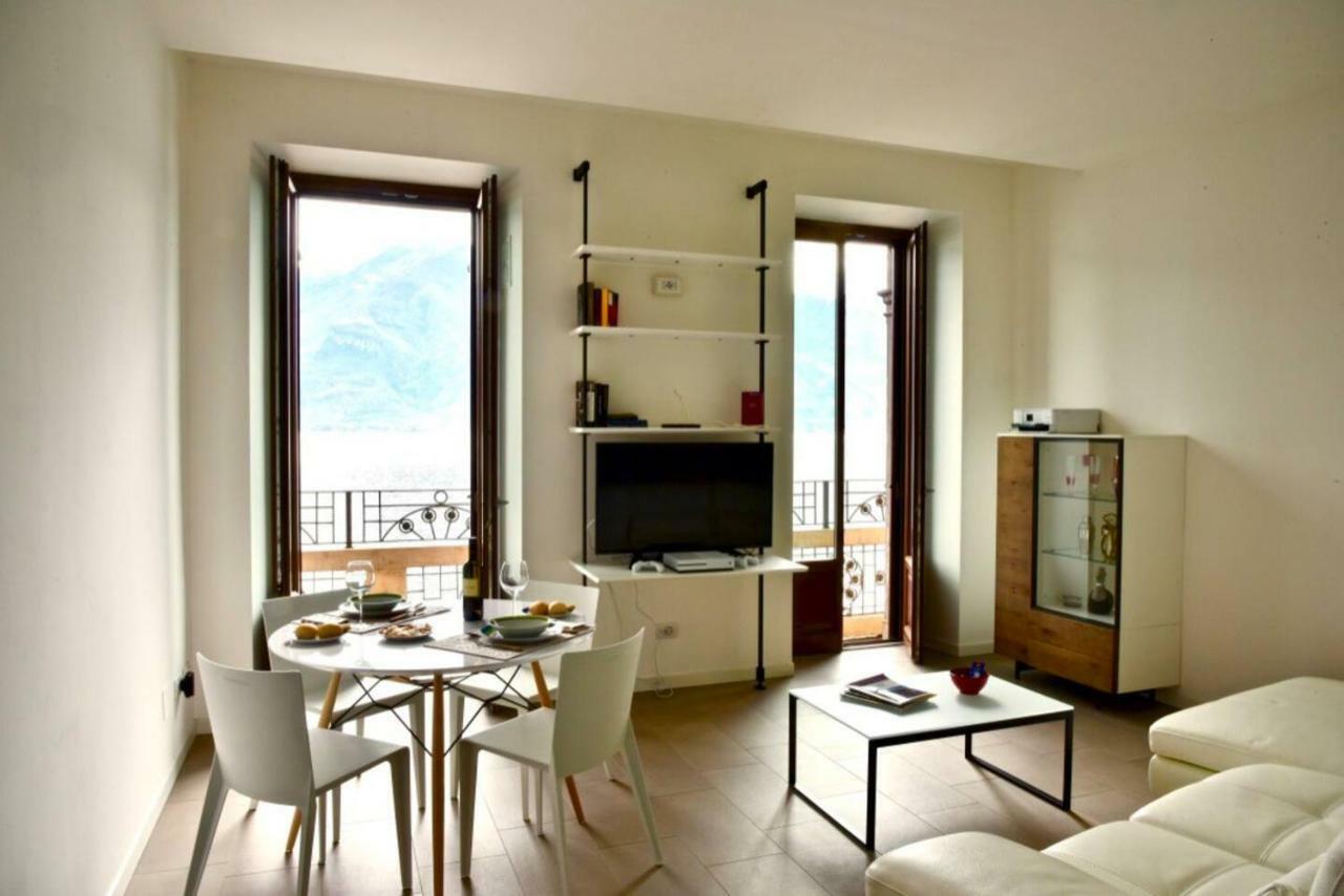 Stylish Lakefront House Lovere Eksteriør billede